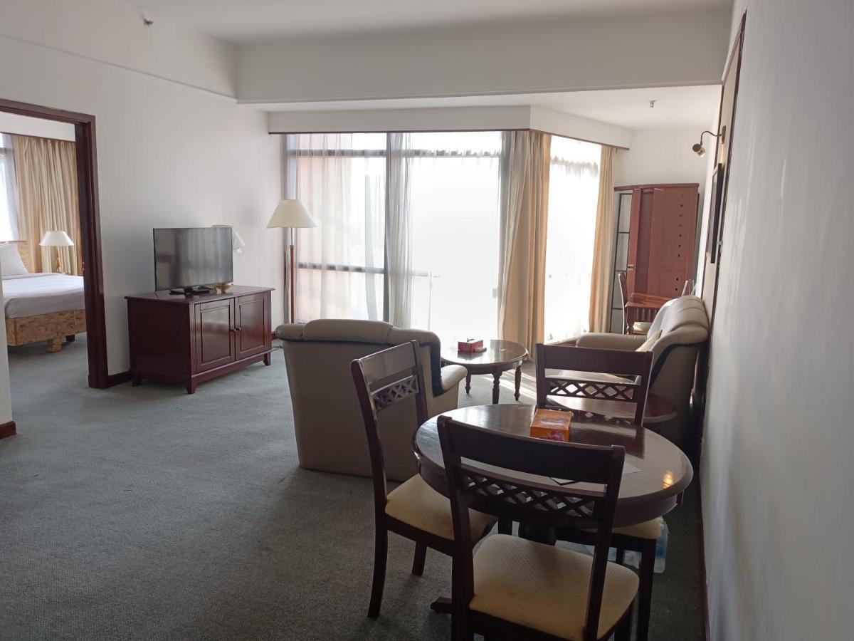 Moonlight Service Suite Kuala Lumpur Exterior foto